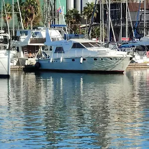 Hotel en barco Voyager, Sant Adrià de Besòs